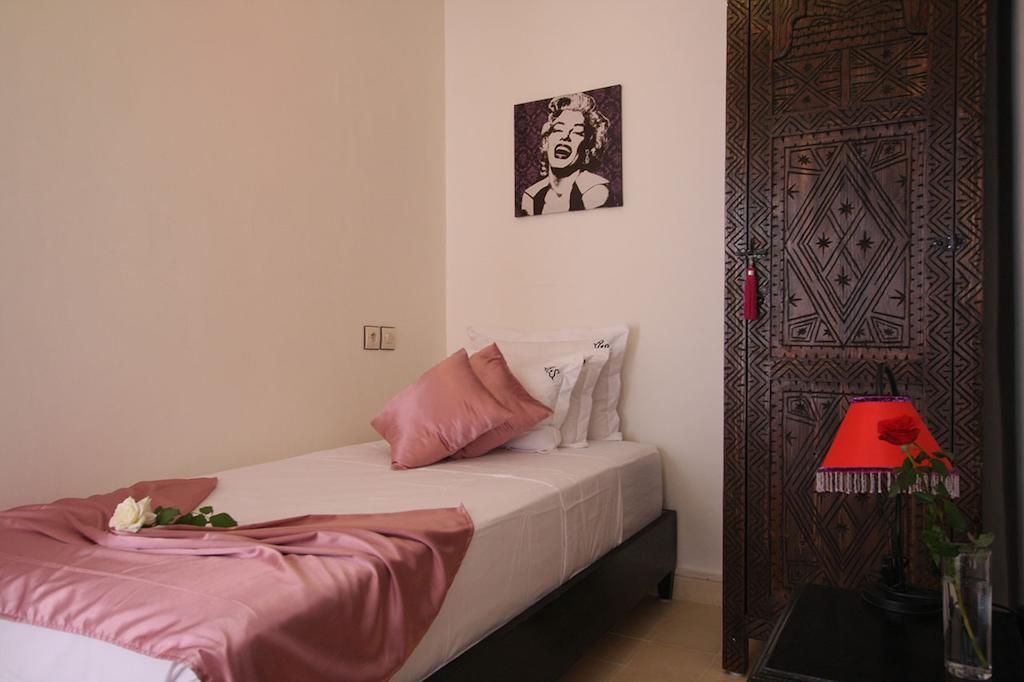 Riad De La Semaine มาร์ราเกช ห้อง รูปภาพ