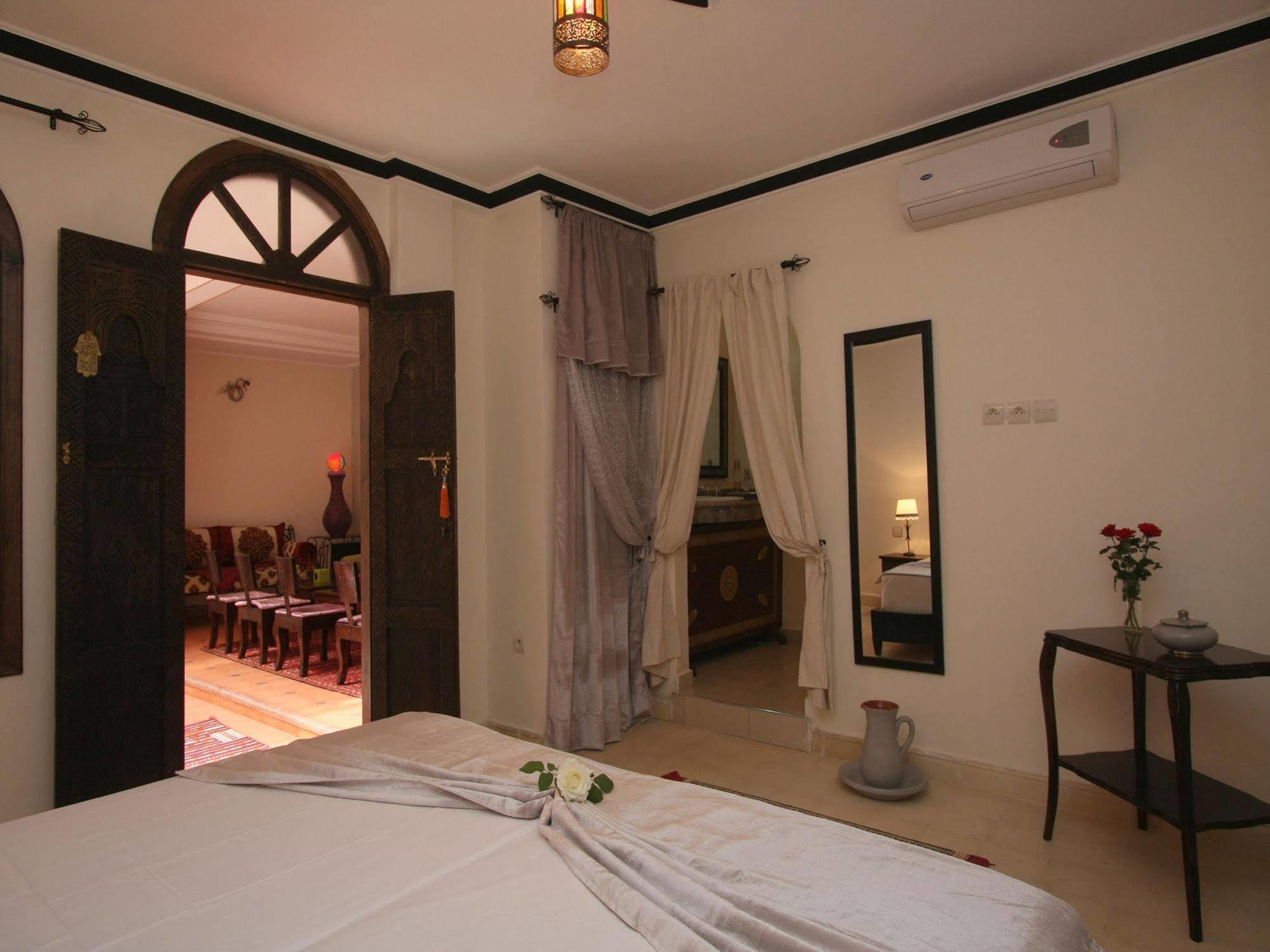 Riad De La Semaine มาร์ราเกช ภายนอก รูปภาพ